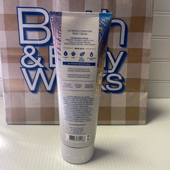 Bath & Body Works Frosted Coconut Snowball 🥥 - Body Cream - Picture 4 of 9